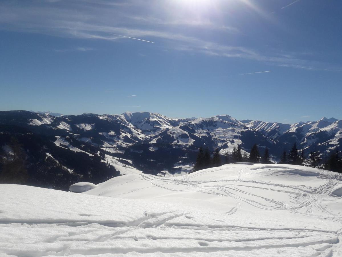 Gasthof Hubertus Saalfelden Екстериор снимка